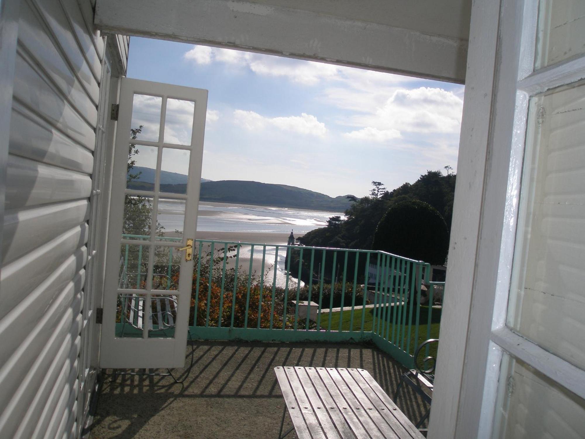 Portmeirion Village & Castell Deudraeth Porthmadog Exteriör bild