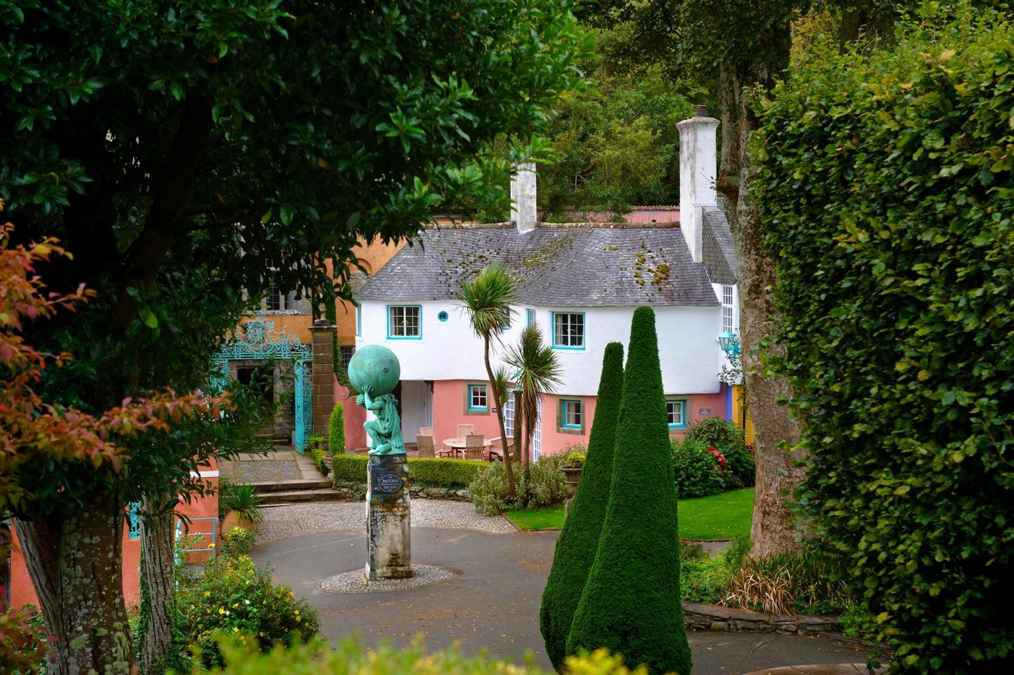 Portmeirion Village & Castell Deudraeth Porthmadog Exteriör bild